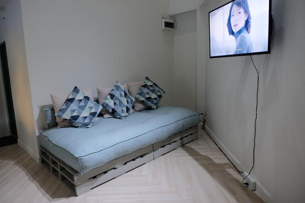 Baan Khun Pra Duplex Rm3 Bangkok Apartment Luaran gambar